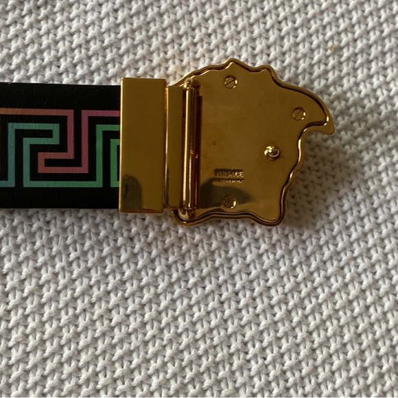 Authentic Versace belt for sale - Picture 5 of 10